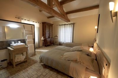 No-49-fi32903259x330